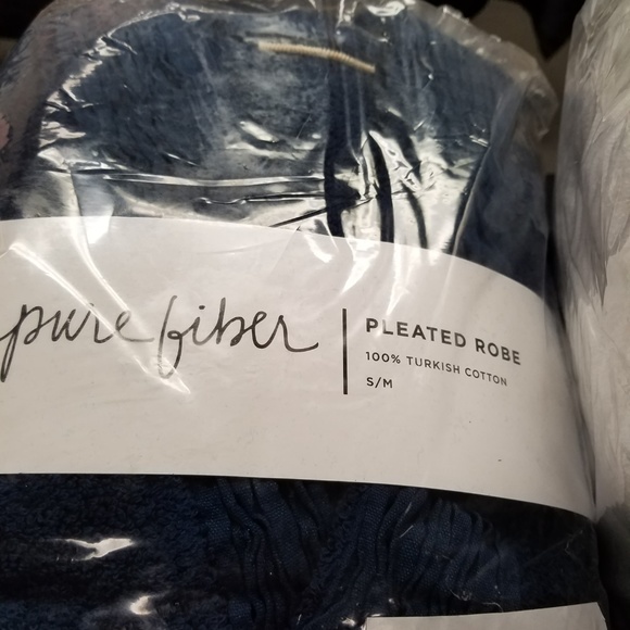 Pure Fiber 100% Turkish Cotton Bath Robe - Picture 7 of 8